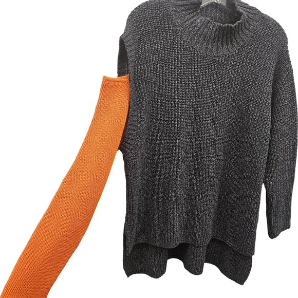 Bize Knitwear Women's Charcoal & Orange Colorblock Cold Shoulder Knit Sweater Si - Picture 3 of 10
